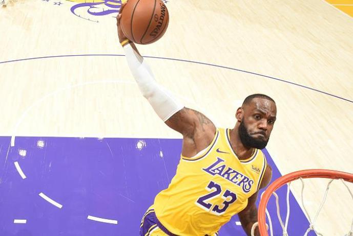  布里奇斯高效砍分，太阳全民皆兵轻取开拓者